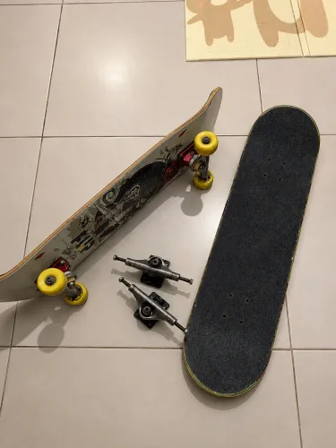 Skate e peças