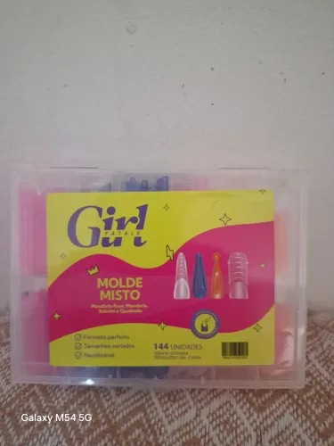 ModiF1 Nail design 