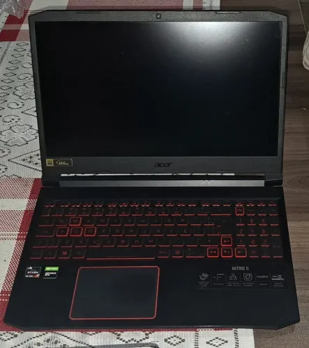 Acer nitro 5 Gtx1650 