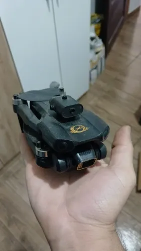 Drone semi novo