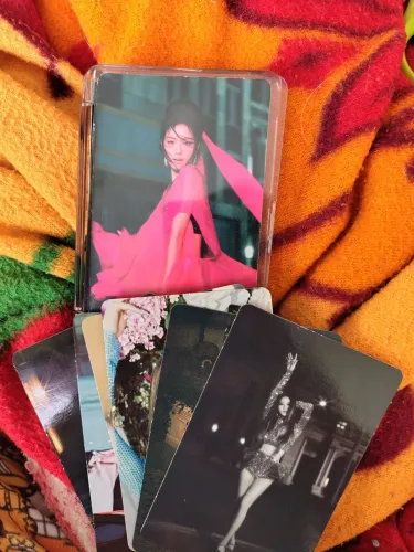 Álbum Jisoo Me TAG B (completo) Blackpink