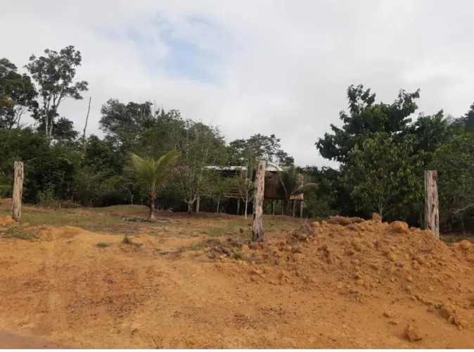Sítio no rio preto da Eva