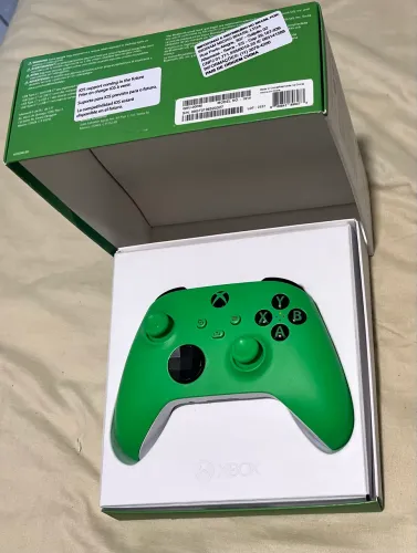 Controle Xbox Series X/S Velocity Green Seminovo Excelente Estado