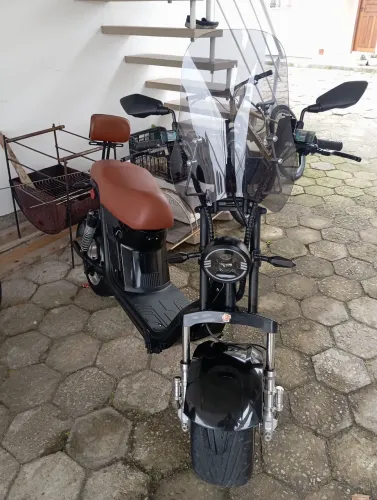 Vendo scooter elétrica