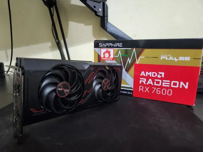 RX 7600 - Sapphire Pulse