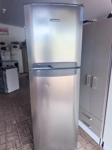 Geladeira Continental 220W