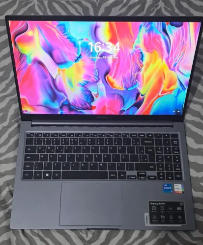 Galaxy Book 4 i5, 512 Gb e 16 Gb ram