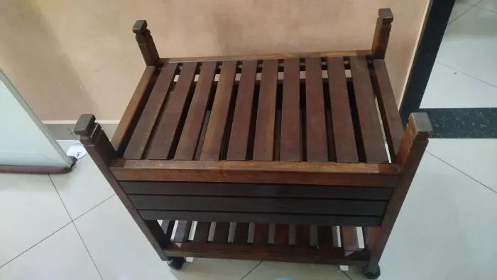 Mesa gourmet ou armário para pina do banheiro