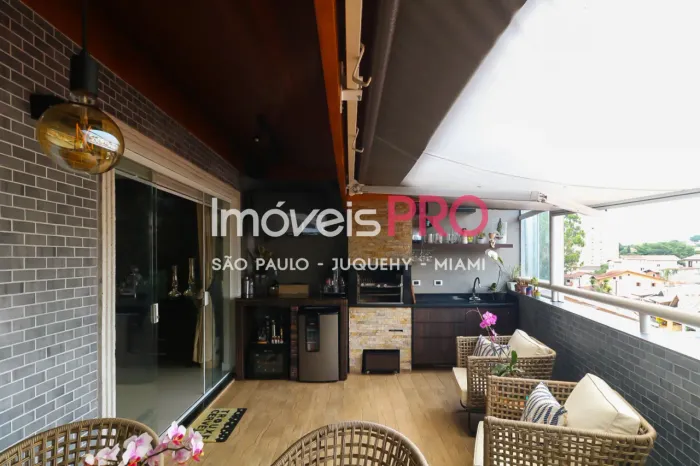 Casa em Condominio - 03 suites 230m. a venda no Morumbi. Aceita permuta em apt até 700mil