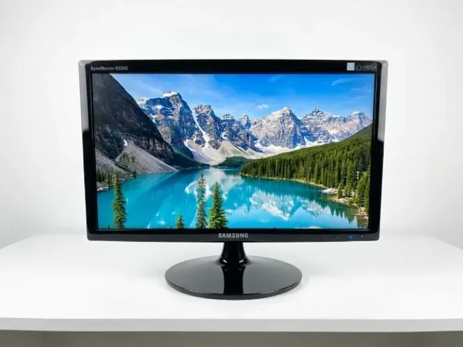 Monitor para Computador, Câmera ou Outros Dispositivos VGA - BIVOLT