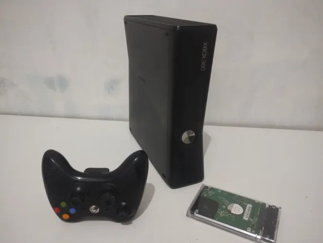 Xbox impecável. Sem marcas de uso