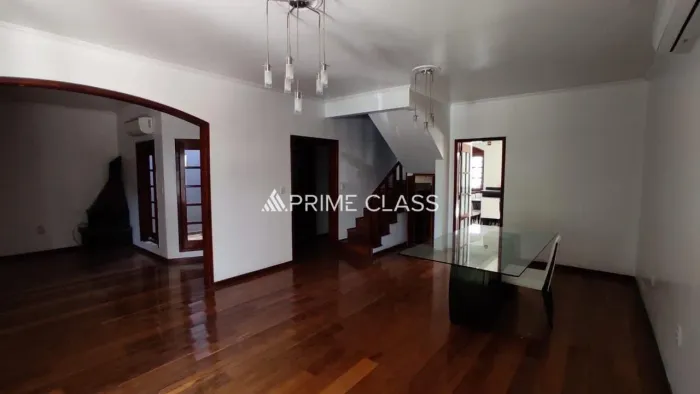 Sobrado 5 quartos com 1 suíte, espaço gourmet, pátio amplo, 4 vagas, Bairro Marechal Rondo