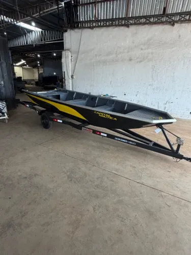 Canoa soldada direto da fábrica 