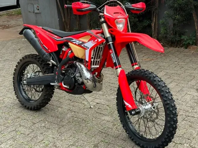 Moto Beta Motorcycles RR 200