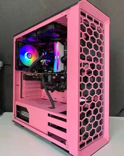 Desktop Gamer i7 7700 + RX 570 4GB | 16GB RAM | SSD 480GB | Gabinete Redragon