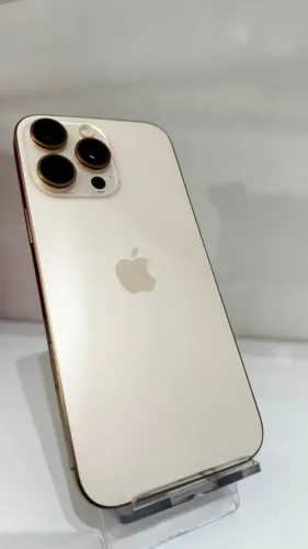 iPhone 16 Pro Max 256GB Desert 88% de bateria