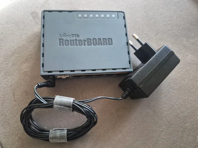 Mikrotik router board 760igs