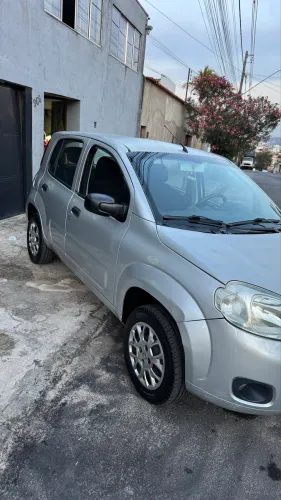 Fiat Uno Vivace Celeb. 1.0 EVO F.flex 8V 5P 2013
