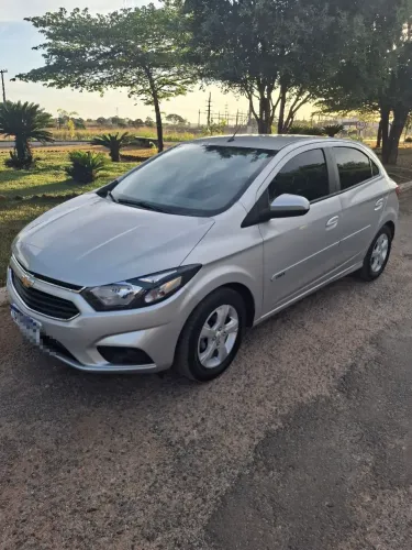 Chevrolet Onix Hatch LT 1.4 8V Flex Mec. 4P 2019