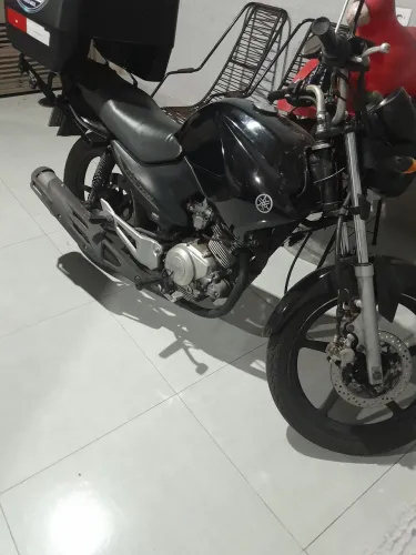 Vende se moto factor conservada tudo original.!!