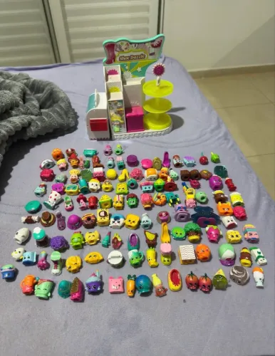 Lote de shopkins com loja de sapato