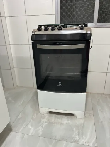 Fogão Electrolux 4 Bocas a Gás com Forno - Ótimo Estado 