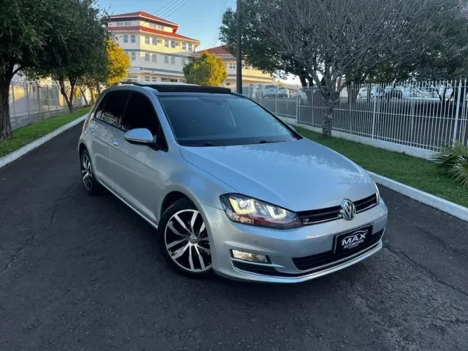Volkswagen Golf Highline 1.4 TSI Total Flex Aut. 2017