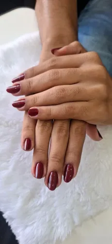 Vaga para Manicure e Nail Designer 