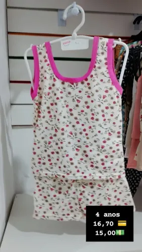 Roupa de infantil