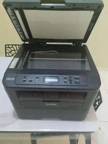 Máquina de Xerox Brother Multifuncional 2540DW
