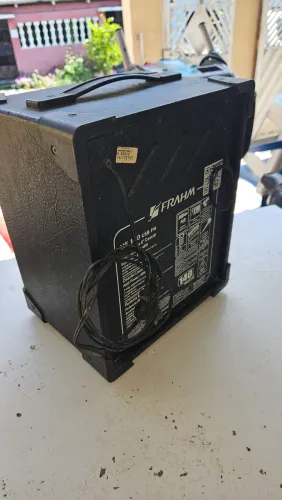 Caixa de som com entrada USB e SD