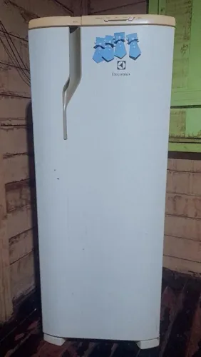 Geladeira Electrolux