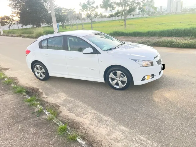 Chevrolet Cruze HB Sport LT 1.8 16V Flexp. 5P MEC 2013