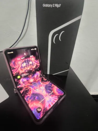 Samsung Galaxy Flip7