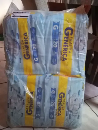 Vendo essa fraldas valor 20 reais cada.retirada a combinar 
