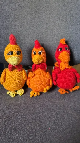 Galinhas em amigurumi