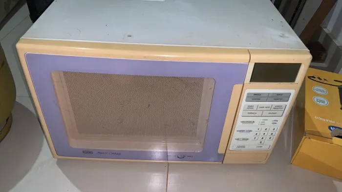Forno microondas CCE