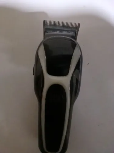 Máquina de cortar cabelo 