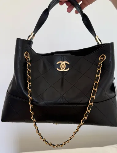 Bolsa Chanel 25A Hobo