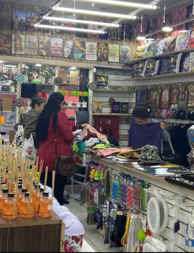 **Loja esotérica+bazar presente* 