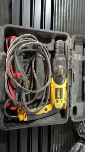 Martelete Rompedor Dewalt 650wts 220v 