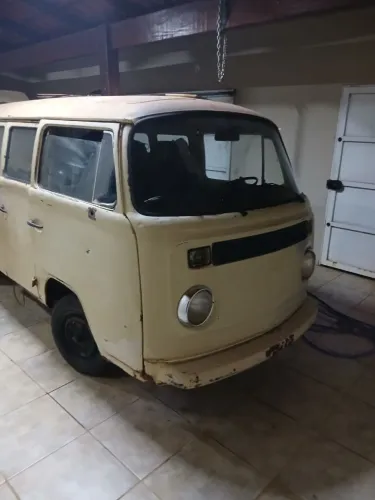 Vendo kombi ano 76