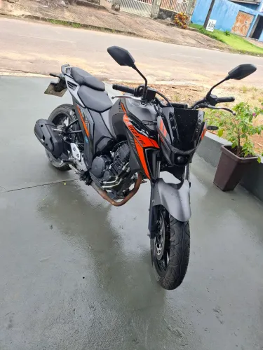 Moto nova super confortável 