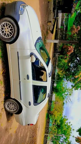 Fiat Siena 1.5 MPI 8V 4P (álcool) 2004
