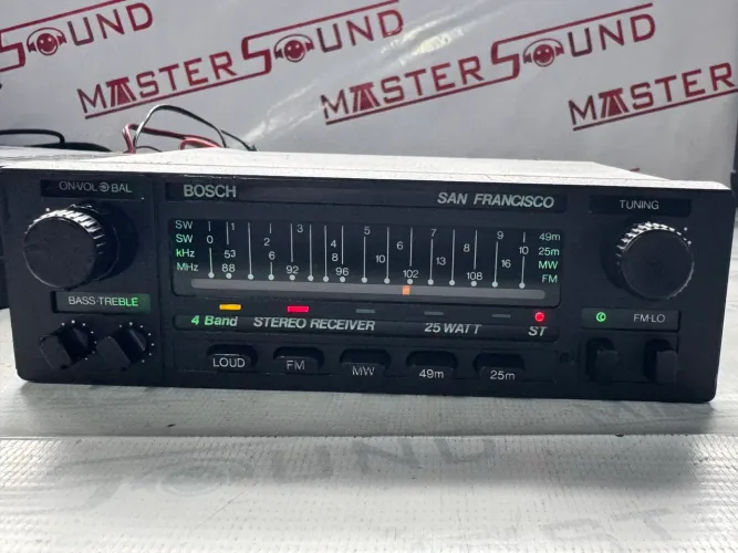 Auto radio com Bluetooth Bosch San Francisco lindo aparelho na promoção