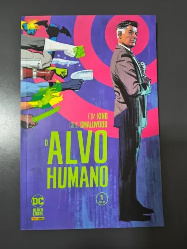 O Alvo Humano vol. 1 por Tom King e Greg Smallwood (Panini)