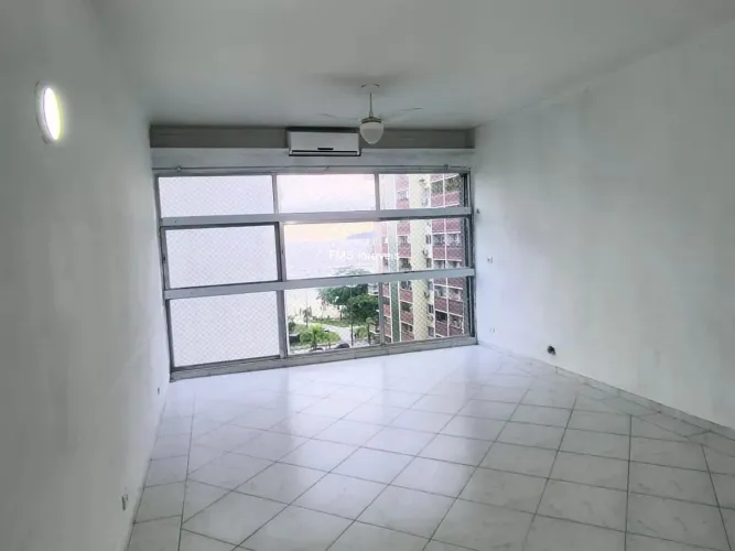 Apartamento para locação impecável em Santos-SP no Boqueirão: 2 quartos, 2 suítes, 1 sala,
