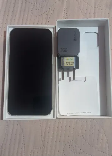 Vendo IPHONE 13