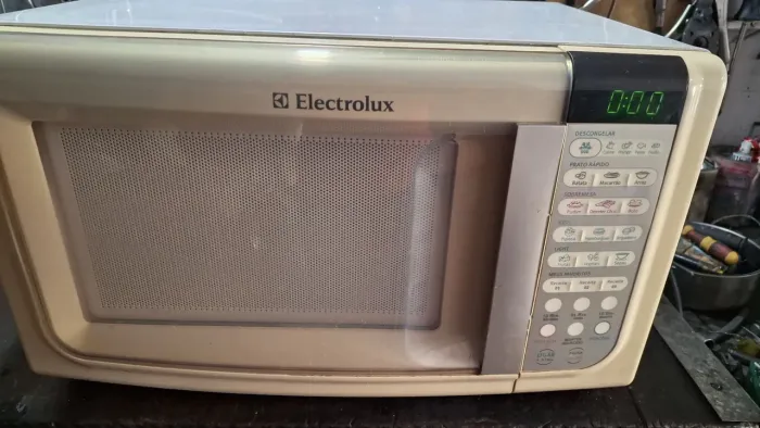Micro-ondas Electrolux 23 litros 220v
