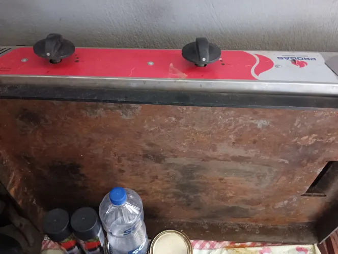 Vendo chapa semi nova